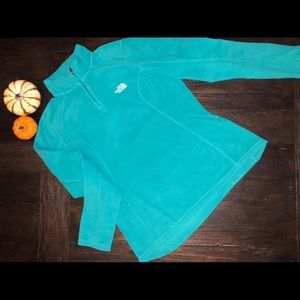 Women’s North Face pullover fleece